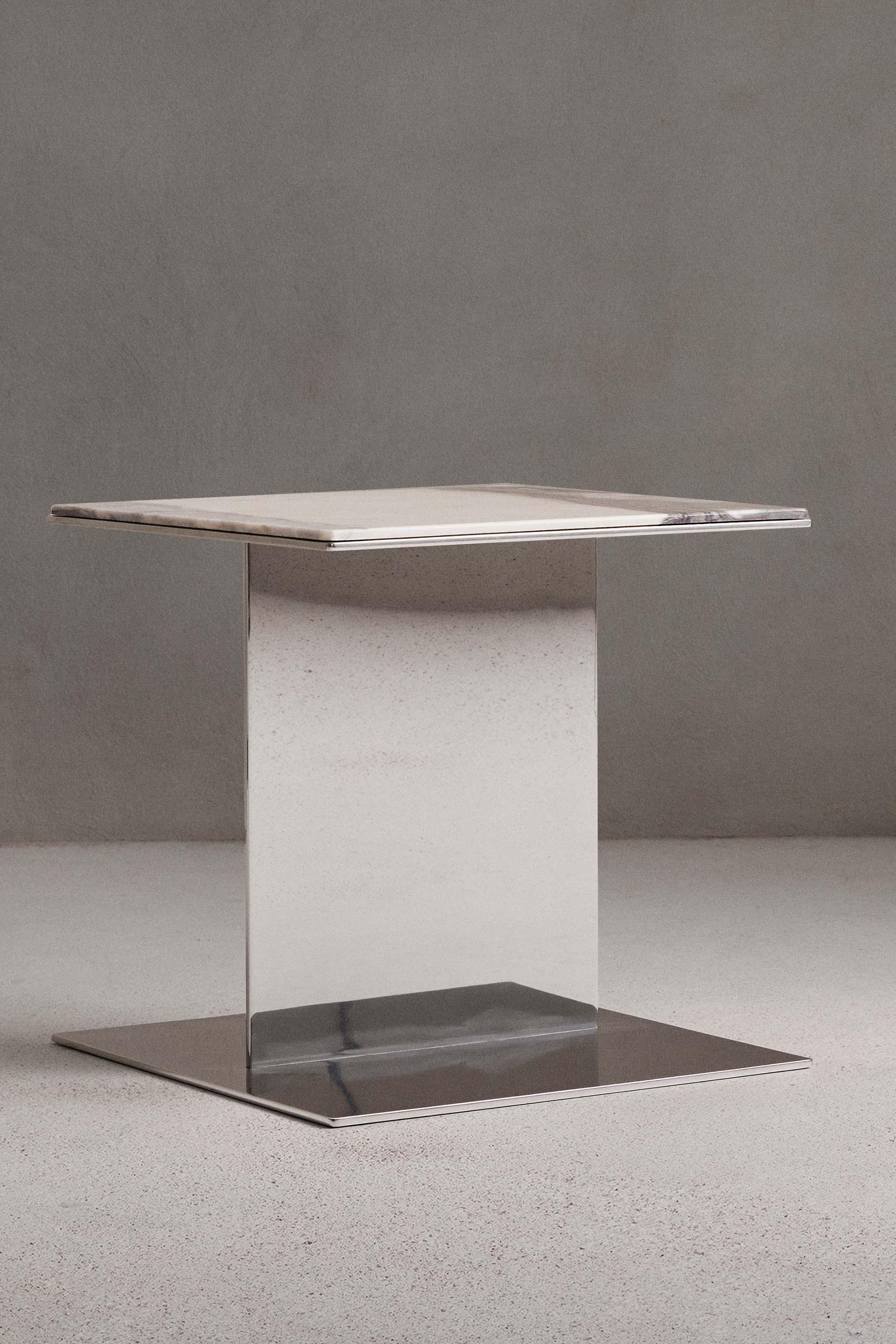 SIDETABLE 05